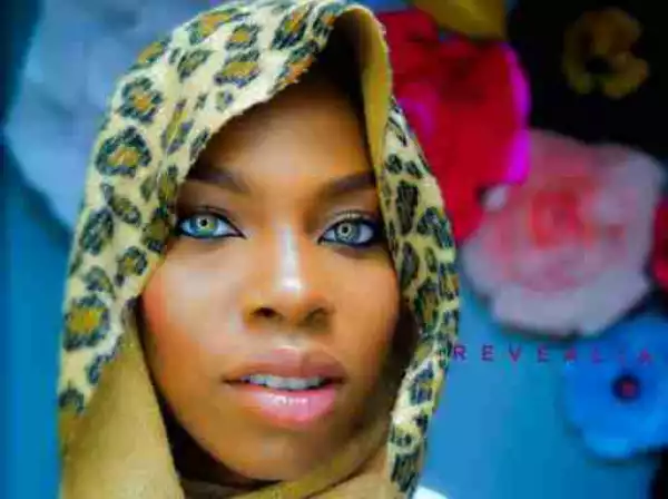 Finally, Multicoloured Eyed Girl Spotted At Mile 12 Market, Gets Proper Photoshoot (Photos)
